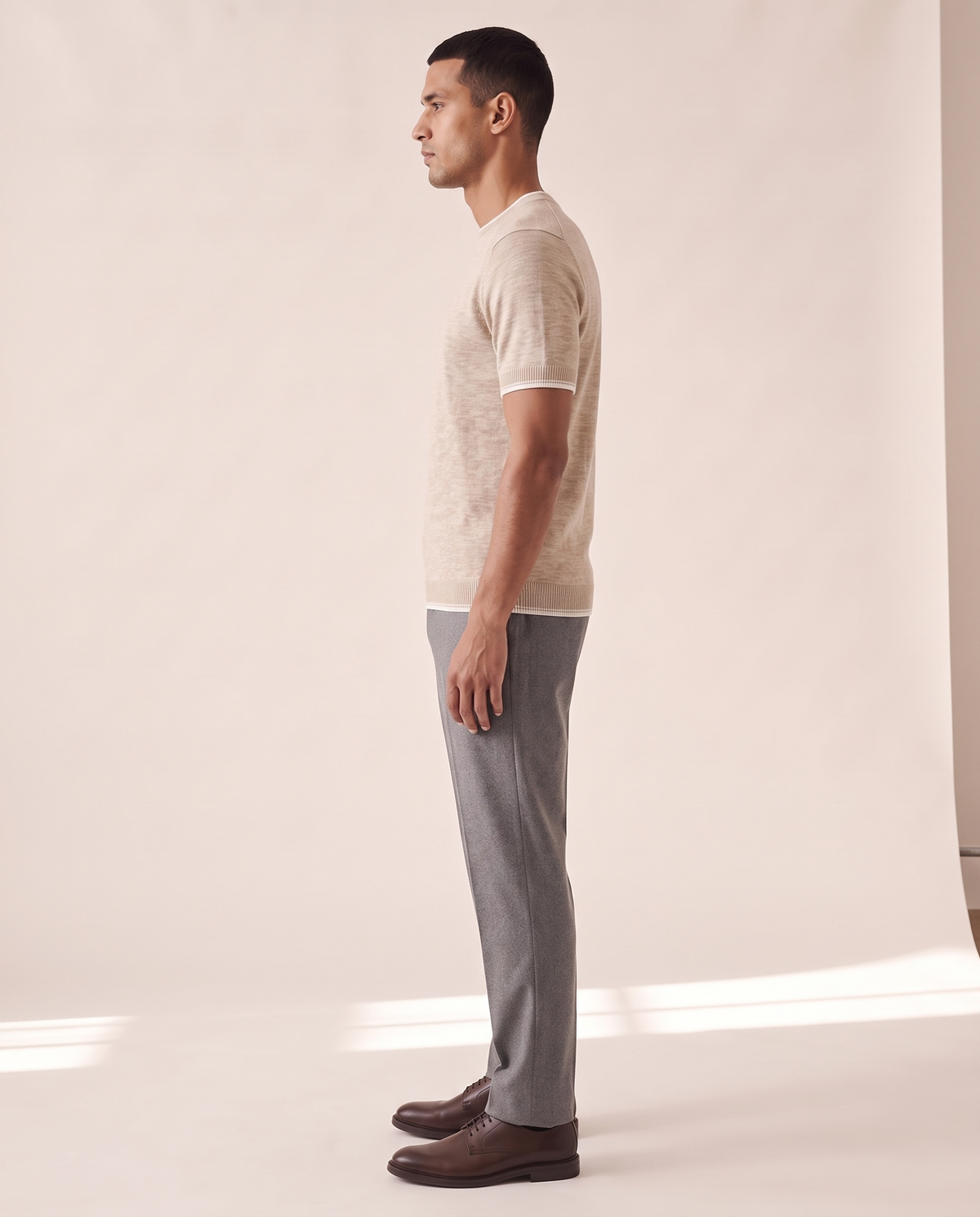 The Clifton linen contrast tee shown in side profile