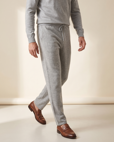 The Ludlow merino trousers seen from a three-quarter angle