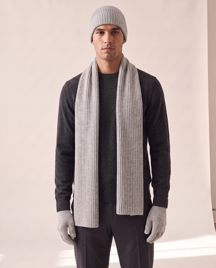 Model wearing The Ravensdale merino scarf, beanie and glove set, front view